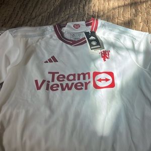 Man United 2023 white kit